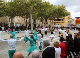 Més de 300 dansaires participen en el concurs de colles sardanistes de Bellvís